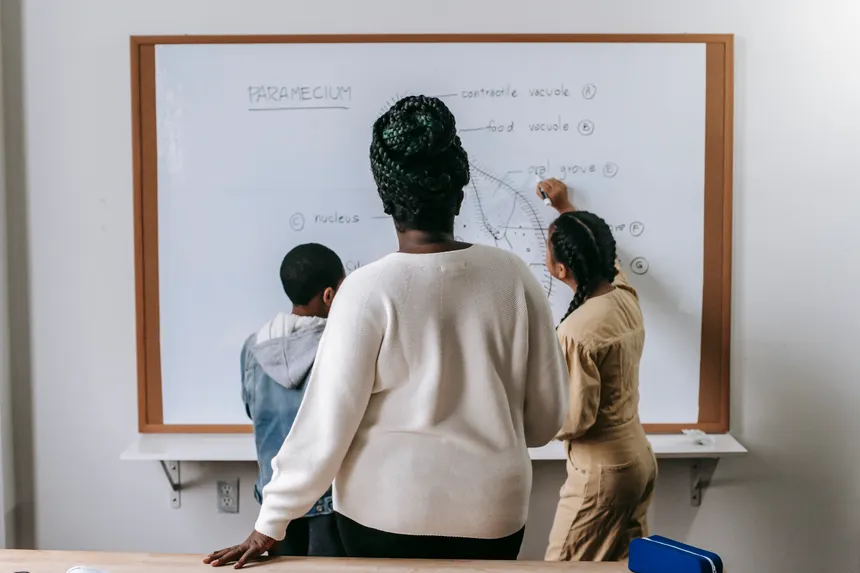 How to Write a TEFL CV as a Non-Native English Teacher: Step-by-Step Guide