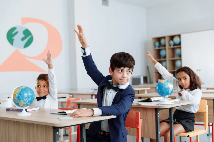 Teaching English to Adults vs Children: Strategies for Success in Every Classroom