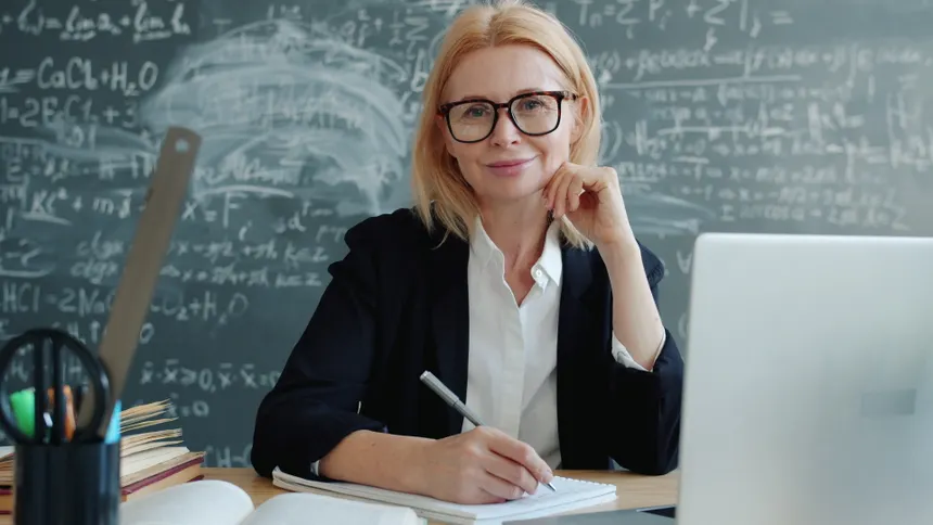 Your First Week Teaching English Abroad: What to Expect and How to Succeed